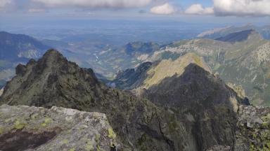 60 Kilátás a csúcsról a szlovák oldalra