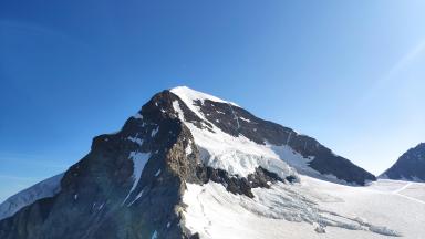 047 A Mönch csúcsa (4107 m)