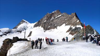 062 A Jungfrau csúcsa a platóról