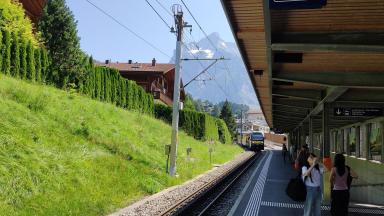 072 Vonat érkezik Grindelwald Terminalra